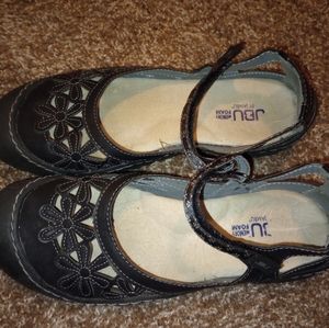JBU sandals size 10